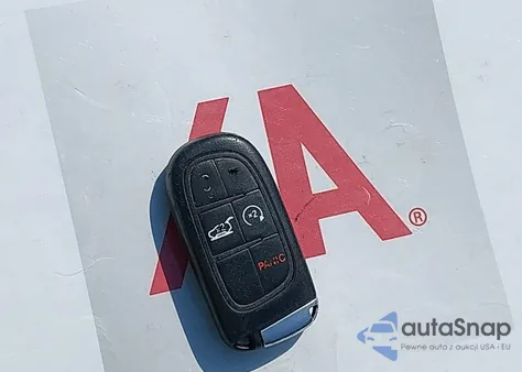 2015 Jeep Cherokee Limited z USA, uszkodzony, nr VIN 1C4PJLDS3FW547228